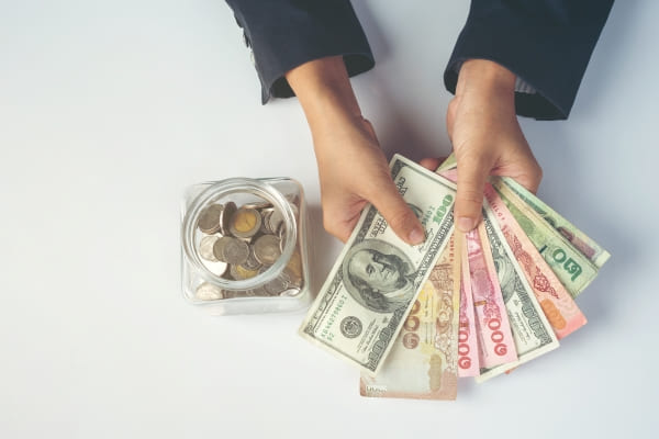 woman-employees-counting-money-white-desk20(1)